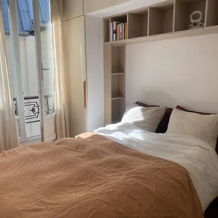 Bright & Stylish Parisian Sanctuary Apartment Paris